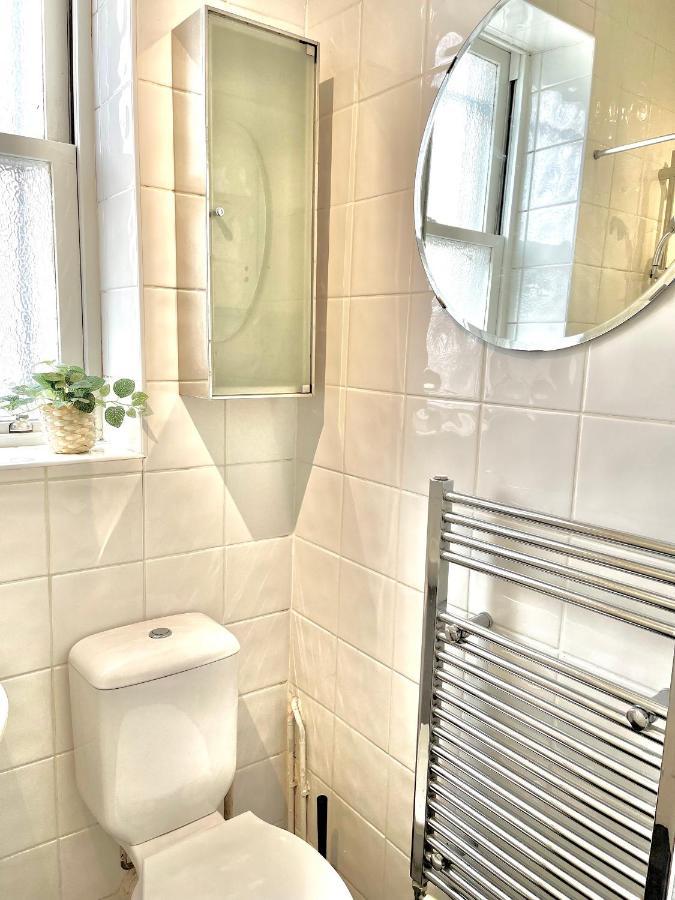 Archway Station Big Bedroom Flat London Bagian luar foto