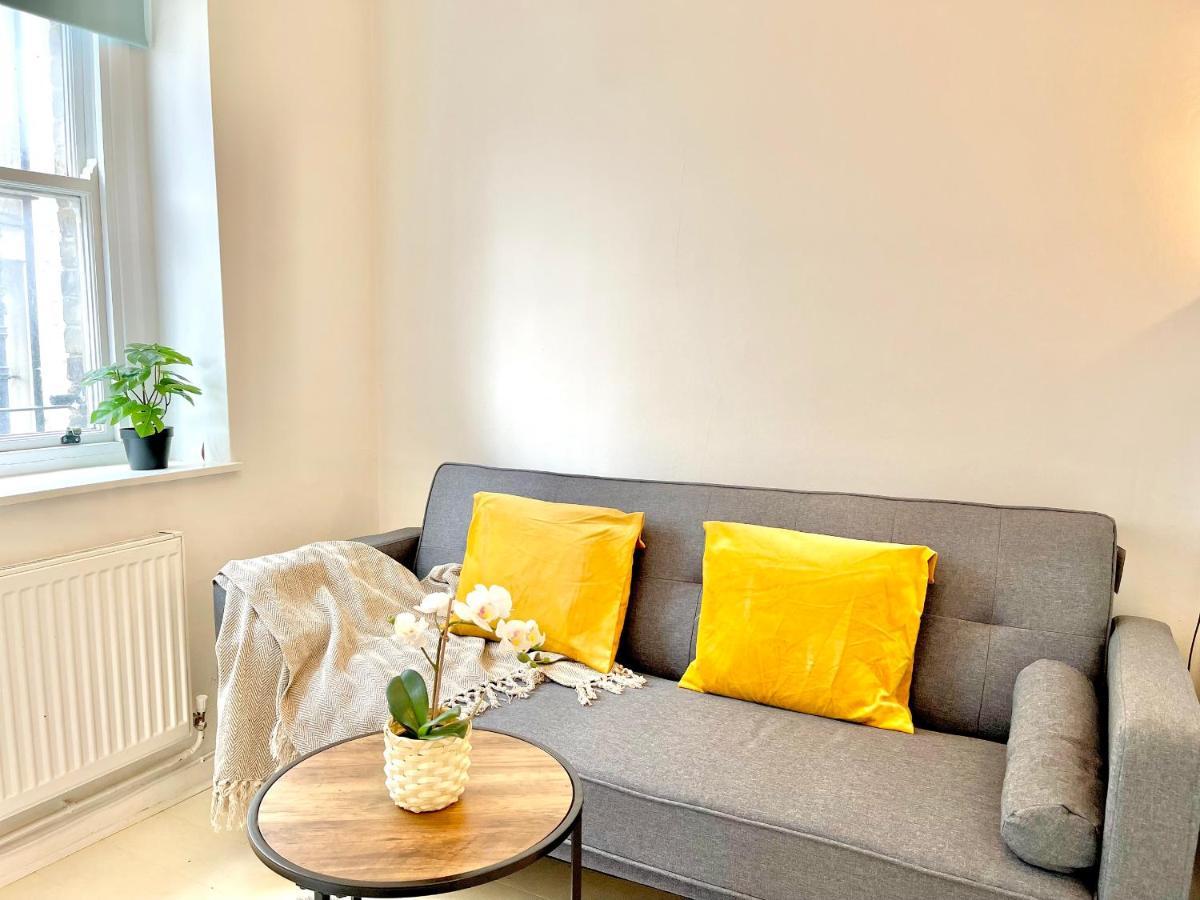 Archway Station Big Bedroom Flat London Bagian luar foto