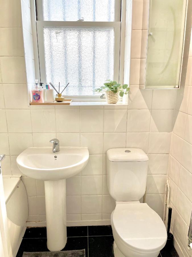 Archway Station Big Bedroom Flat London Bagian luar foto