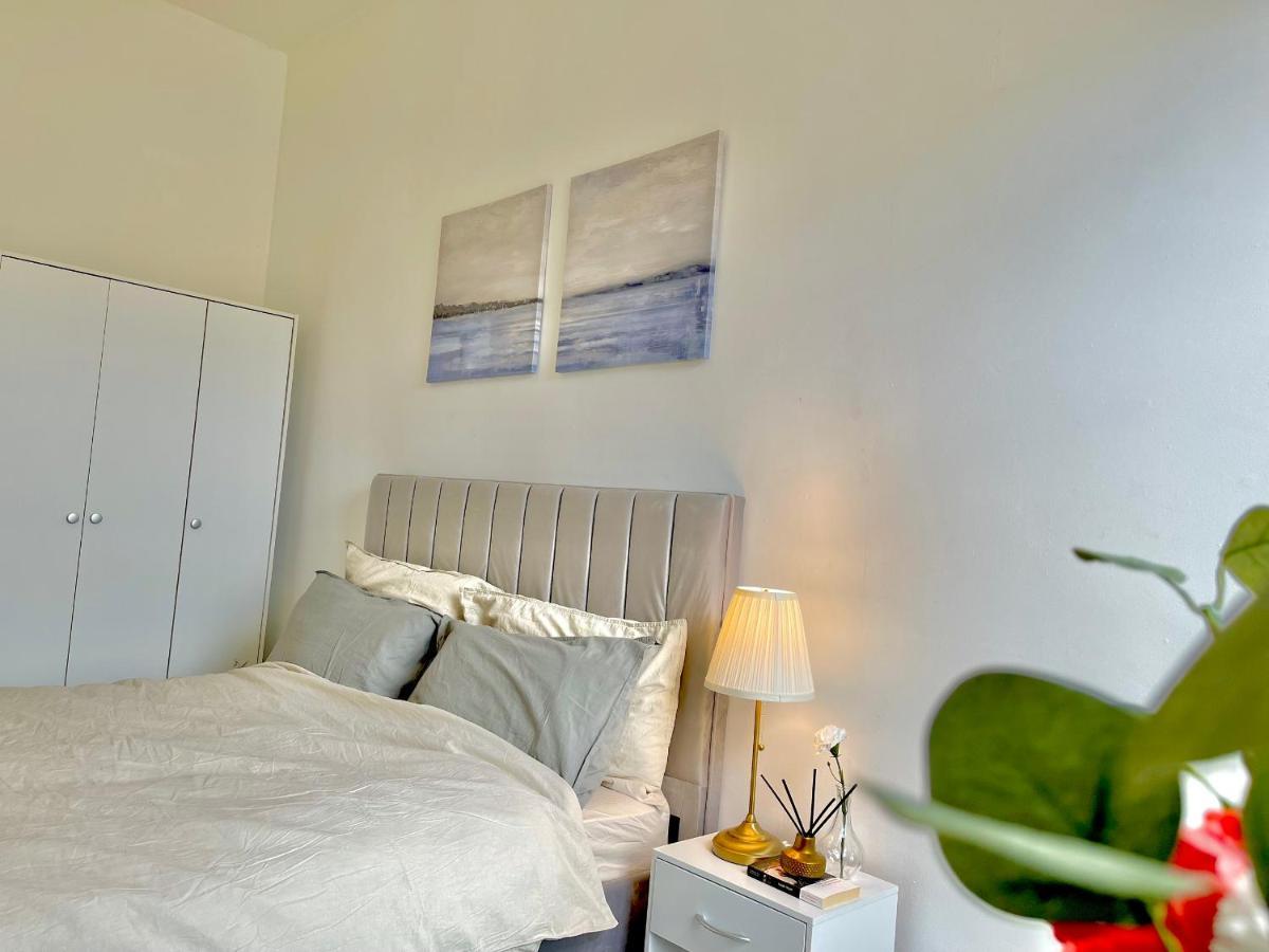 Archway Station Big Bedroom Flat London Bagian luar foto
